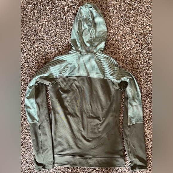 The North Face zip-up jacket, flash dry, sage green with vibrant trim. - Picture 3 of 5